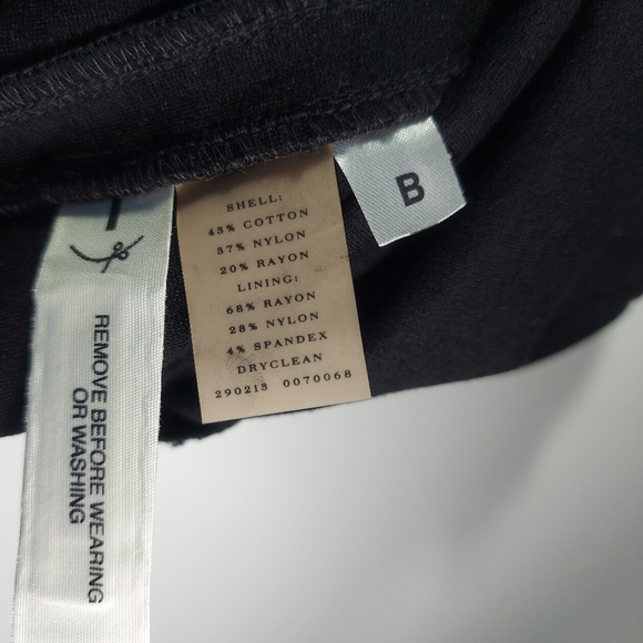 Ann Taylor Textured Black Mini Skirt, 8 Petite - Picture 9 of 9